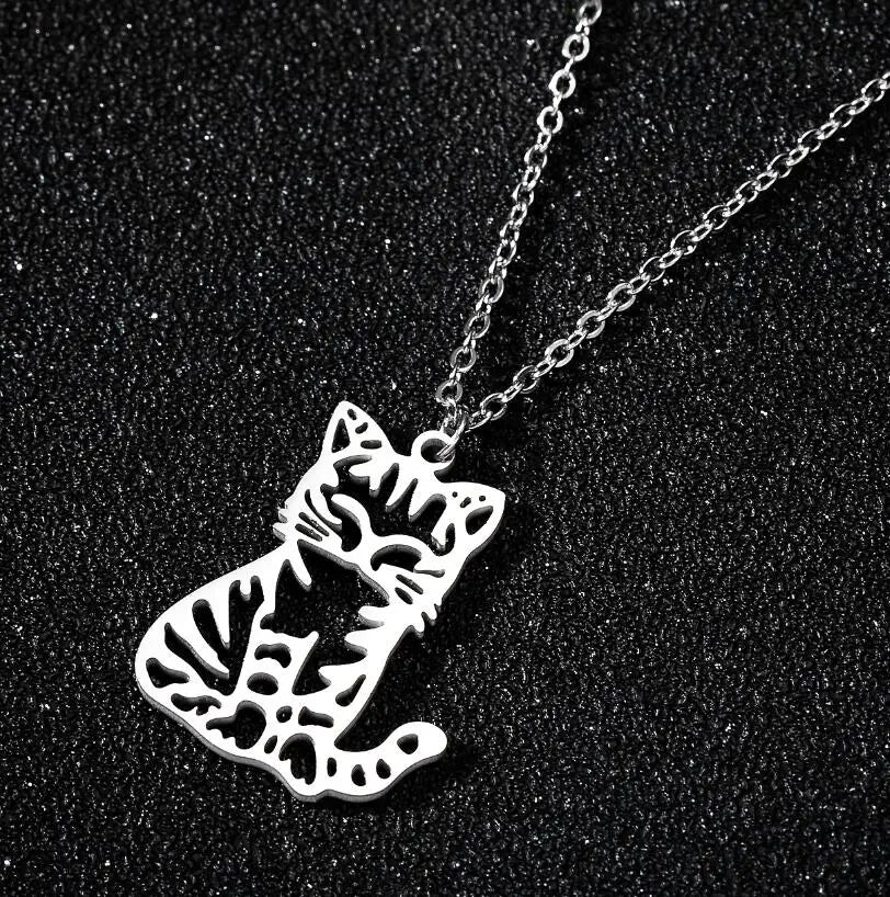 Cute cat pendant stainless steel necklace